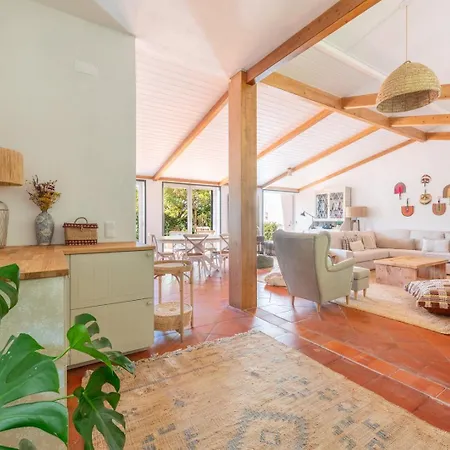 Nyaraló Guestready - Stunning Home In Sintra-Cascais Park Colares