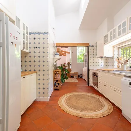 Nyaraló Guestready - Stunning Home In Sintra-Cascais Park